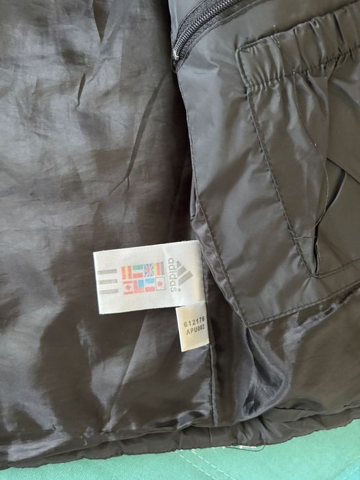 Жилетка черная Adidas