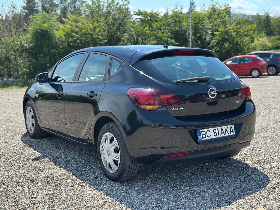 Vand/Schimb cu ATV Opel Astra J
