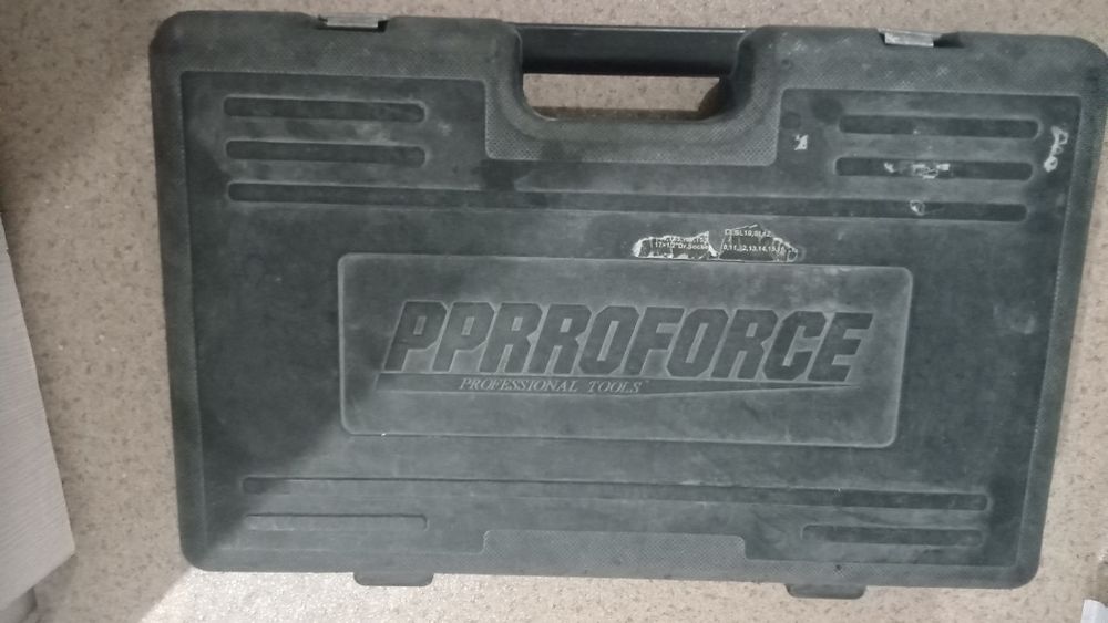 Продам набор ключей