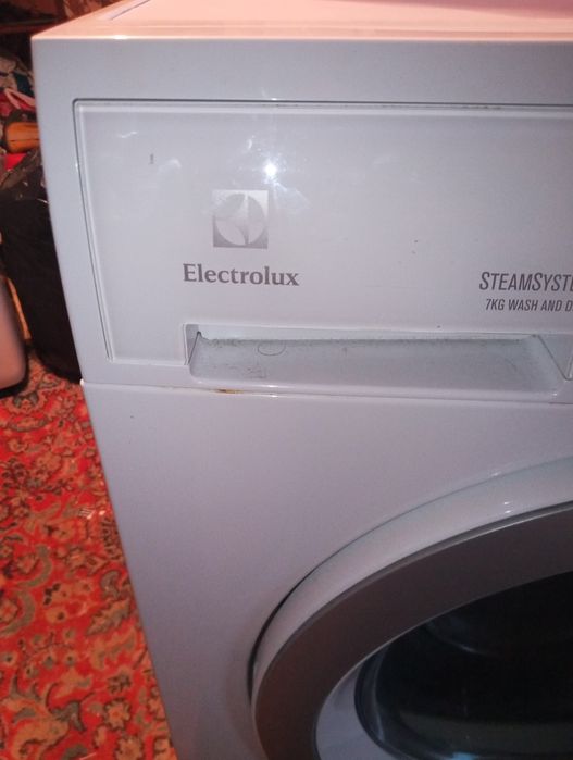 Сушилня с пералня.,Електролукс