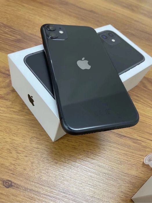 Продам Айфон 11 32 гб