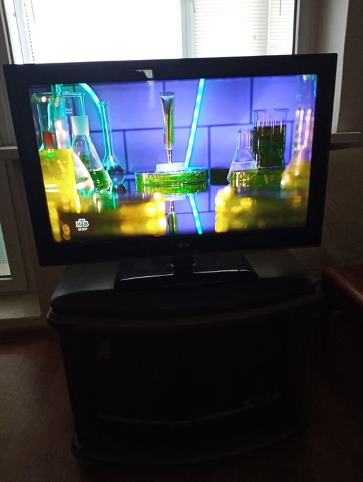 Телевизор цветной