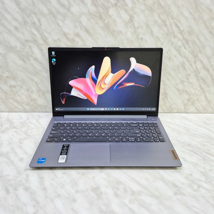 Laptop LENOVO IdeaPad Slim 3 i5-12450H 8GB, SSD 512GB Zeus Amanet Militari 37281