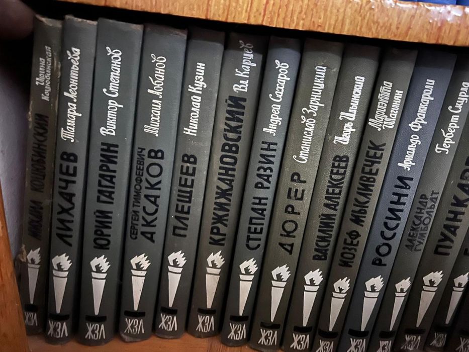 Продам книги разные