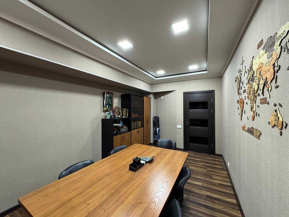 Продается Офис 101 м2, 1 этаж, Алайский, м. А.Кадыри (87648)