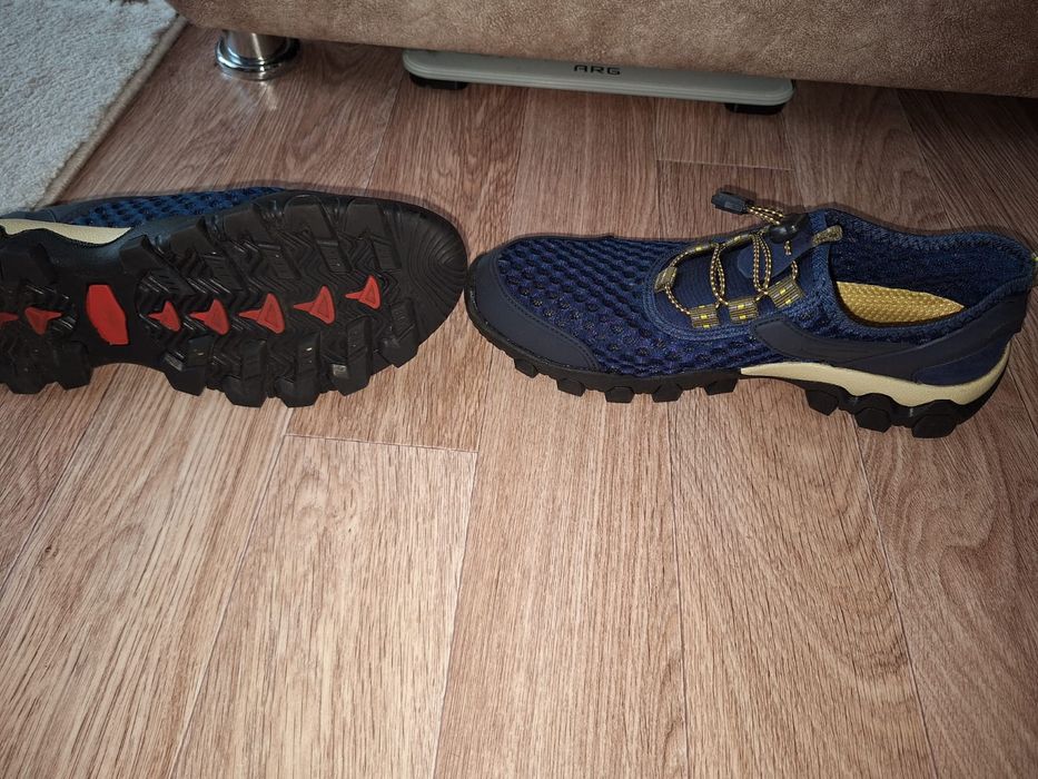 Обувь новая недорого.