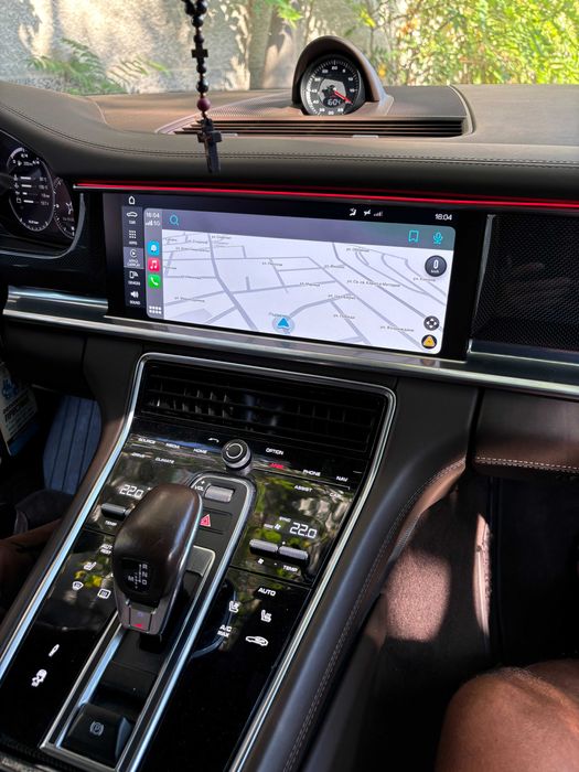 Porsche PCM Активира Android Auto Apple CarPlay Smartphone Full Screen