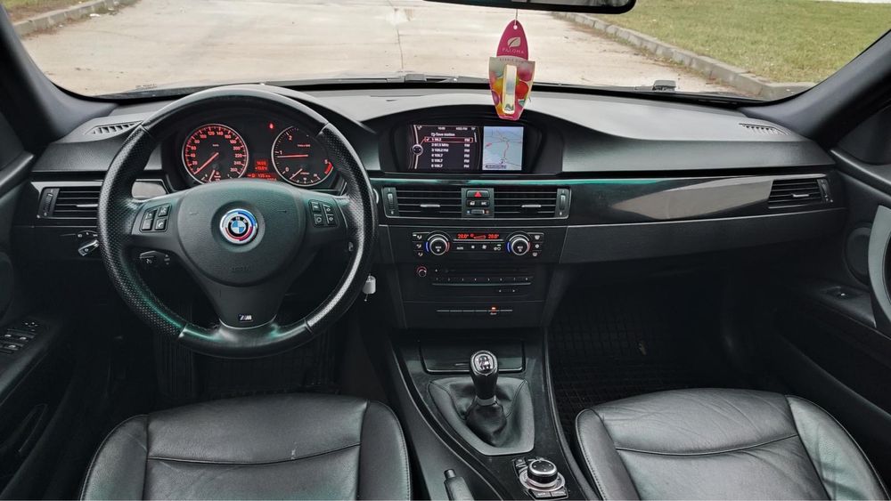 Bmw E90 Facelift / M-Pack / 2.0 Diesel / Euro 5 / Proprietar