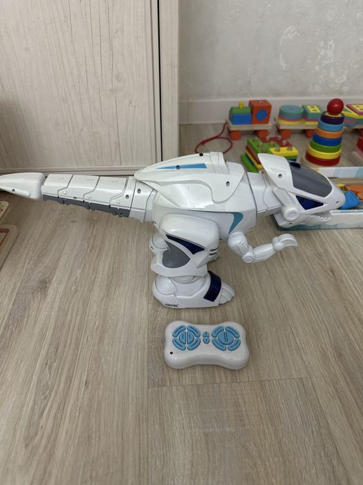 Продам детские игрушки