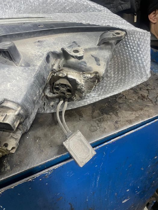 Би леды на элантра 2014