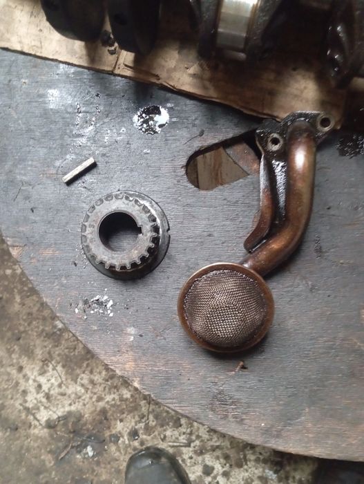 Двигатель на разбор