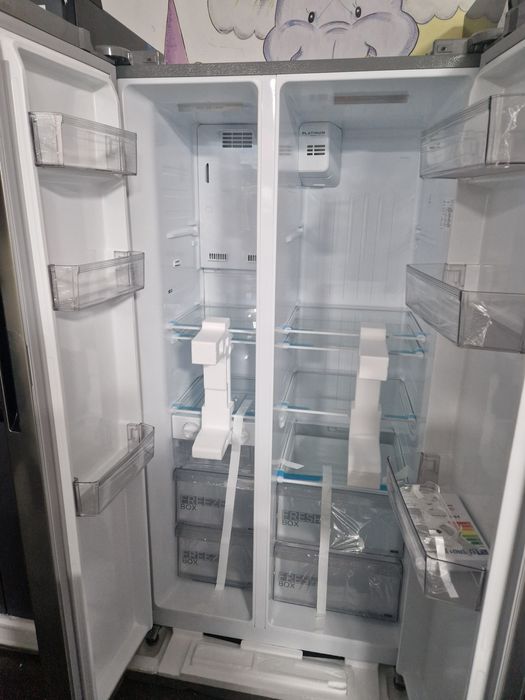 Side by side Midea 511 литра Чисто нов