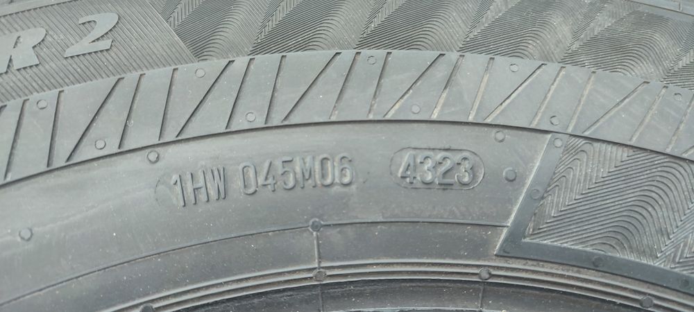 Anvelopa ALL SEASON Matador MPS400 Variant All Weather 2 215/70 R15C 1