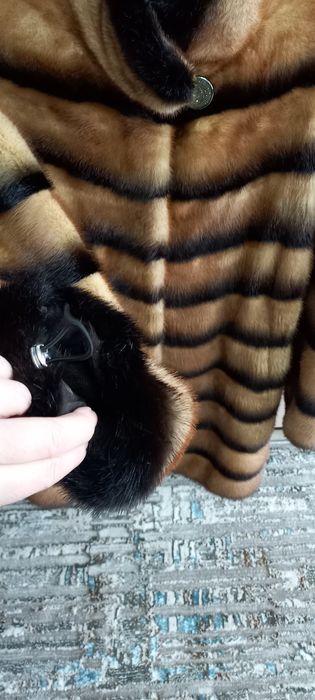 Продам норковую шубу