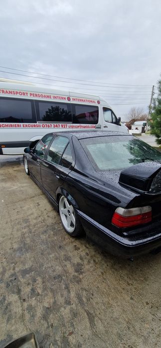 Vand e36 1.8 is 2.0 pe masina