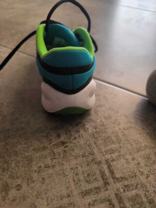 Маратонки Nike като нови