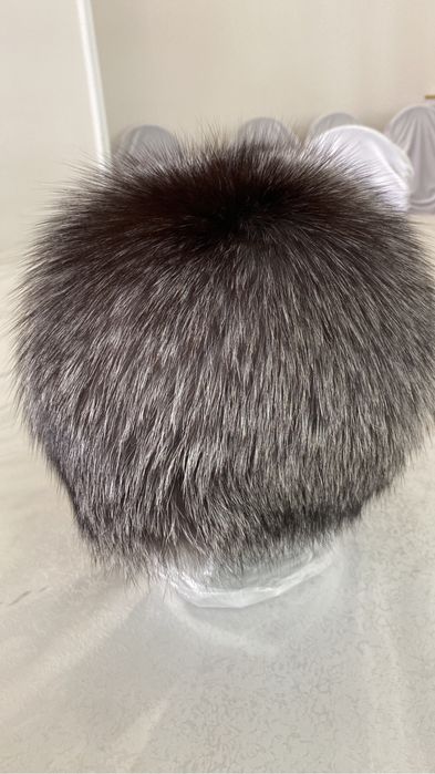 Продаю женскую шапку