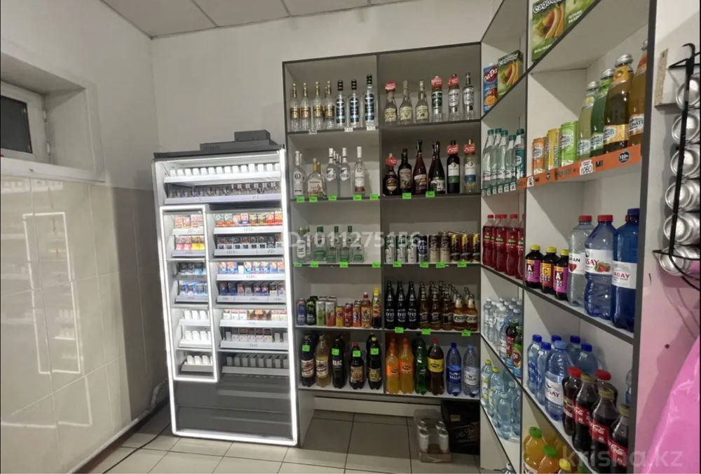 Магазин в ареду с товаром