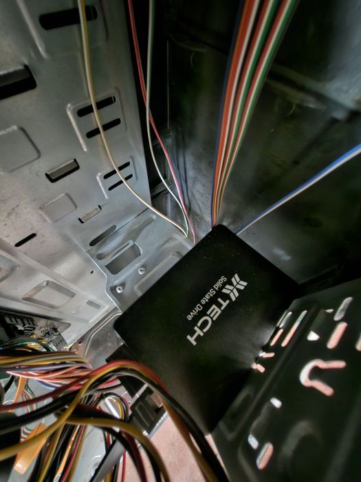 igravoy kompyuter ddr 4 sotiladi