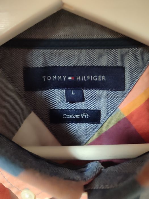 Tommy Hilfiger - L размер