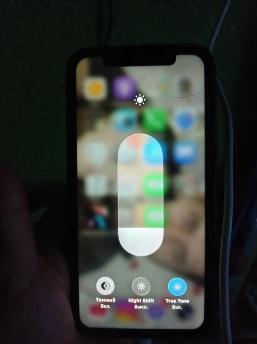 Iphone 11 pro 256/100 uselinniy bez imey