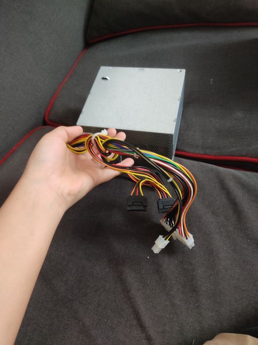 БП на 300 ватт , рабочий .