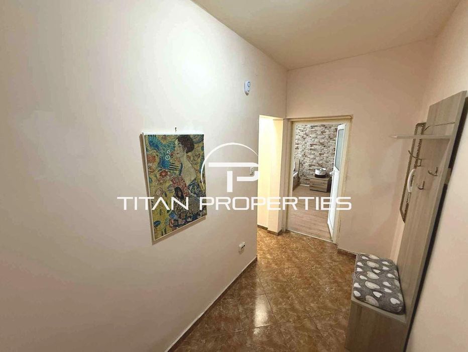 Двустаен апартамент, под наем, Център