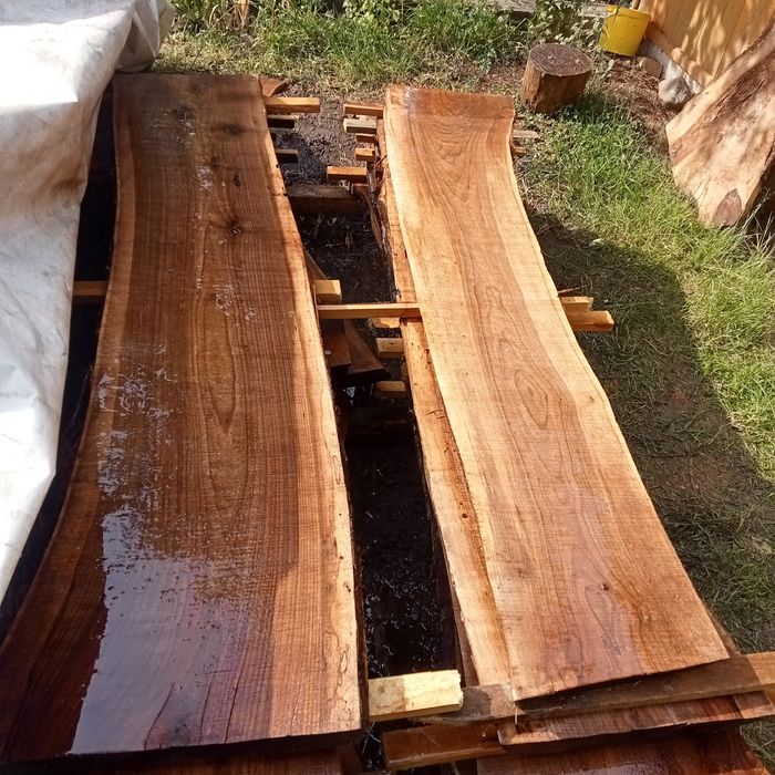 Blaturi nuc și cires