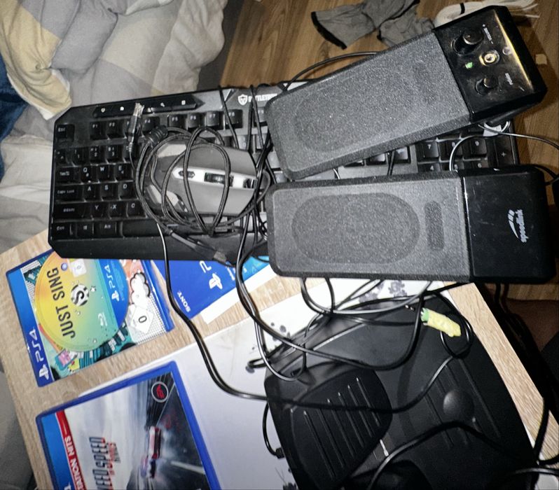 PlayStation4+Jocuri+mouse si tastatura+boxe+volan gaming