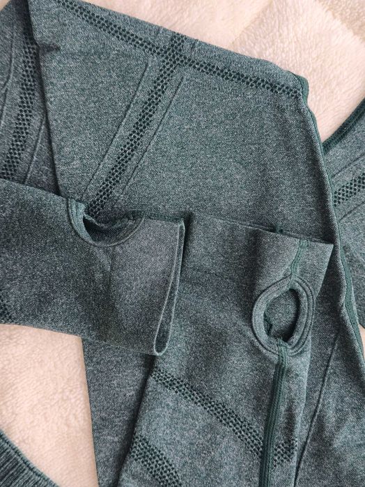 Спортен сет 3 цвята – оформящ клин + блузка