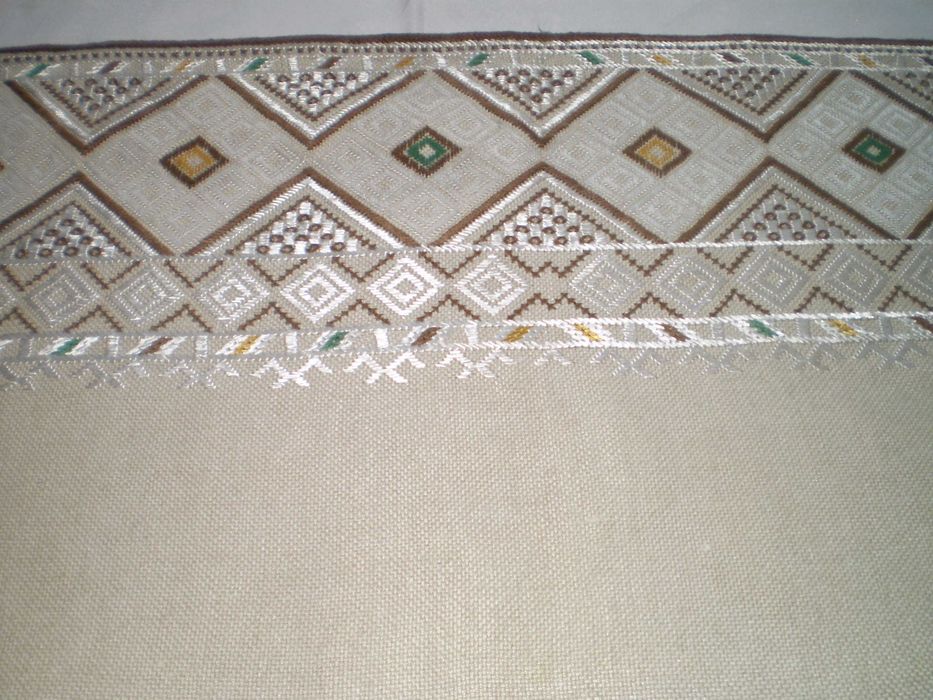 Покривка за маса ръчно бродирана ленена покривка подходяща за всеки