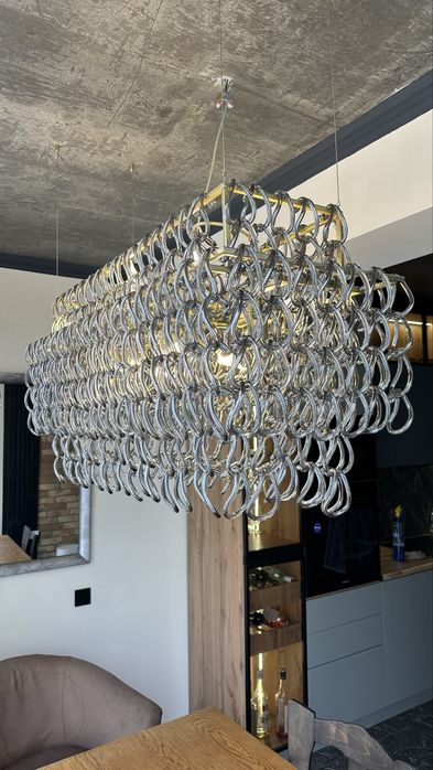 Шикарная люстра на 16 ламп