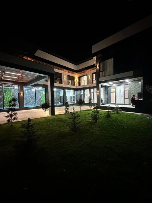 Oqtosh dacha (quyoshga yaqin joyda)