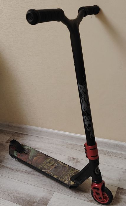 Продам трюковый самокат Oxelo MF 1.8+