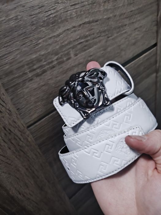 продам ремень Versace