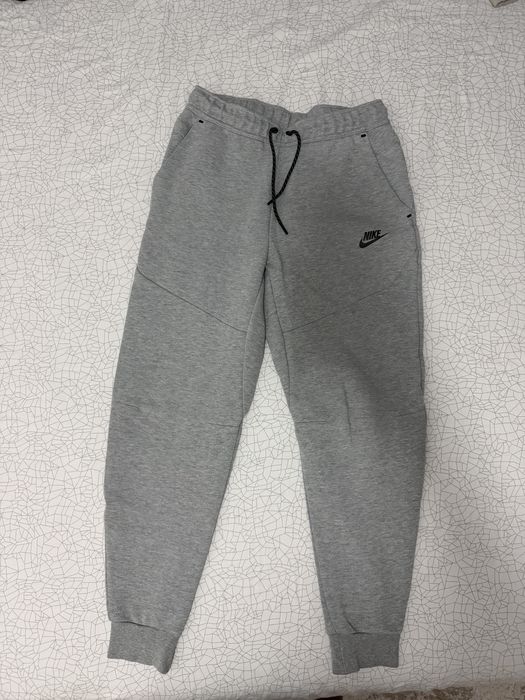 Pantaloni lungi nike tech