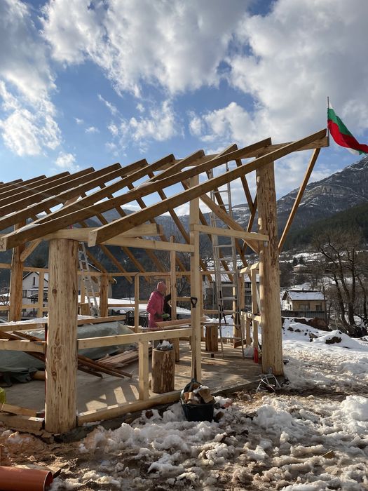 Покриви, Навеси, Дървени къщи