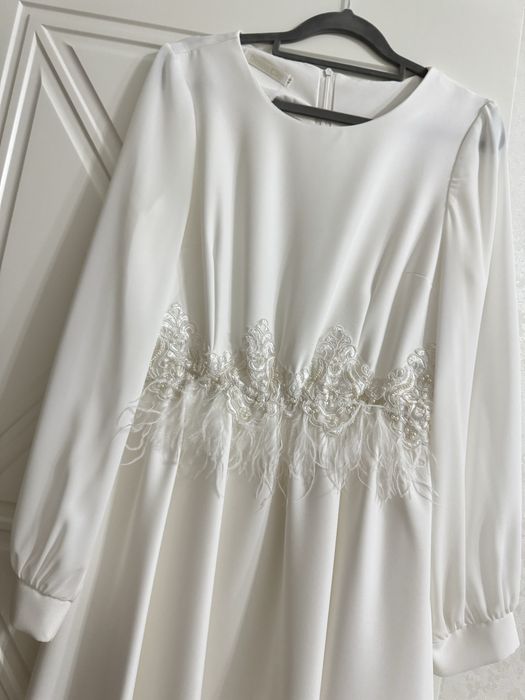 Продам платье белое