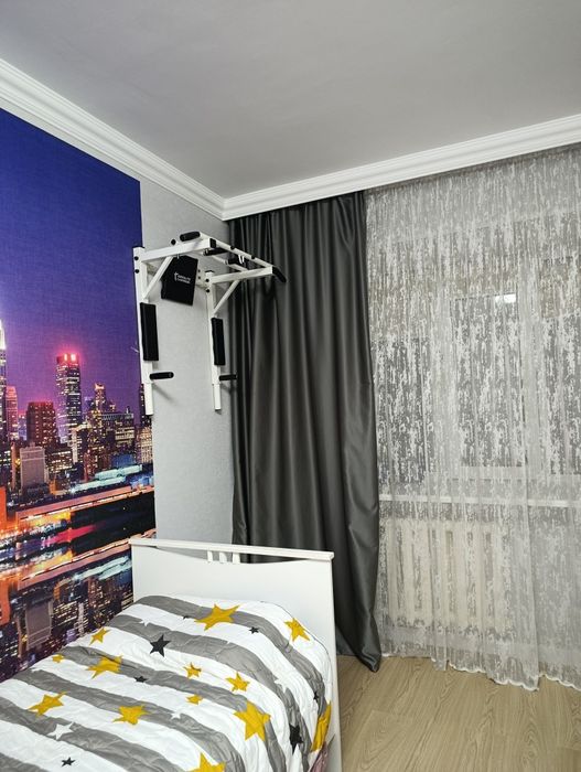 Продам шторы с тюлью