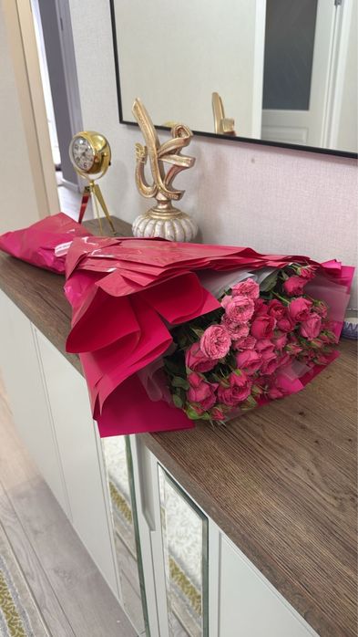 Продам цветы подарили