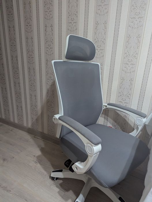 Продам кресло компьютерное