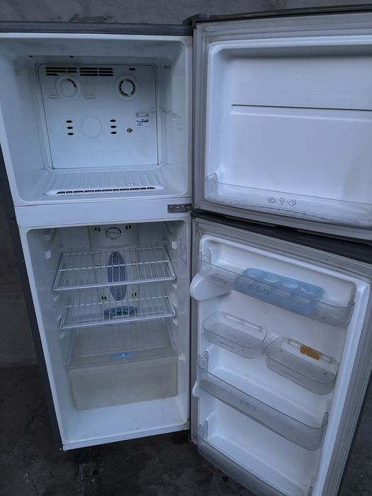 Холодильник LG Express cool