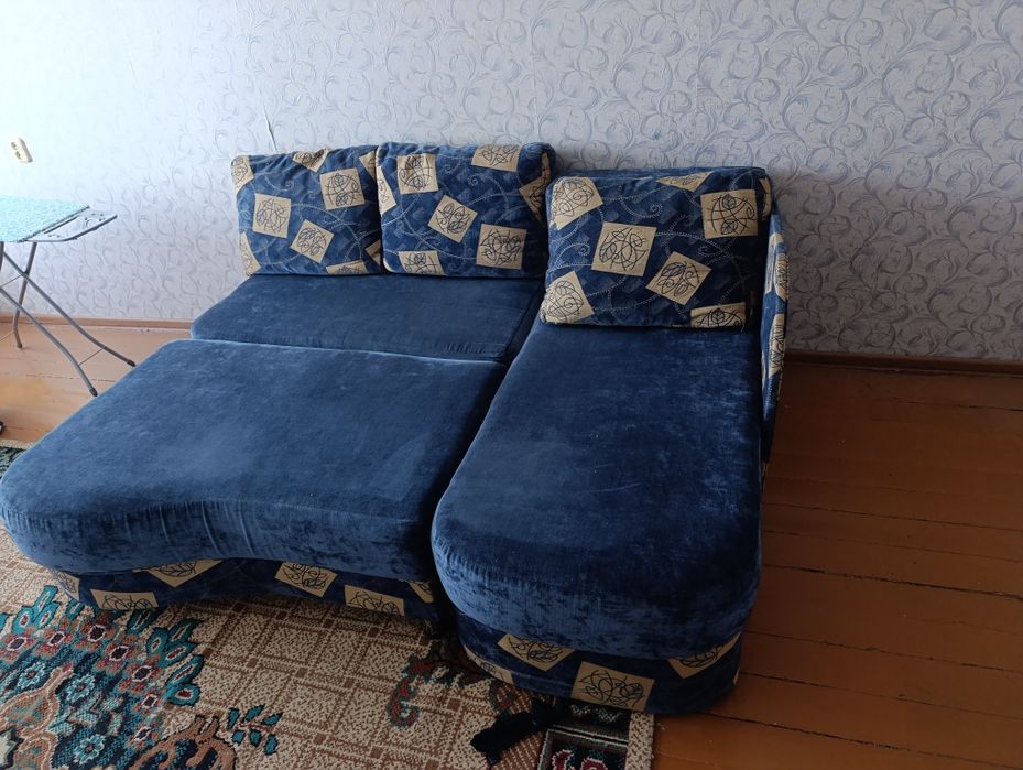 Угловой диван отдыха