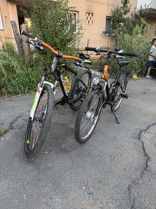 Vand doua biciclete
