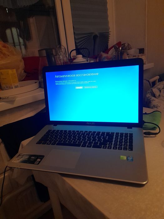 Ноутбук Asus core i7 X751L