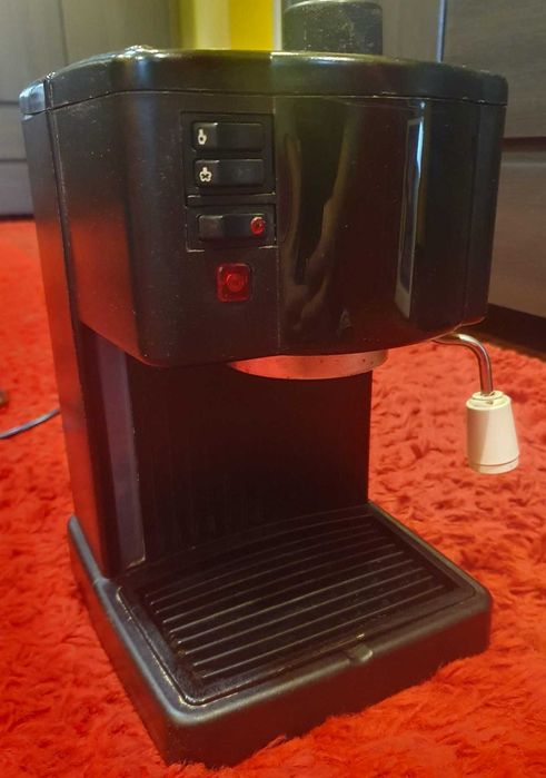 Esspresor de cafea DeLonghi BAR12