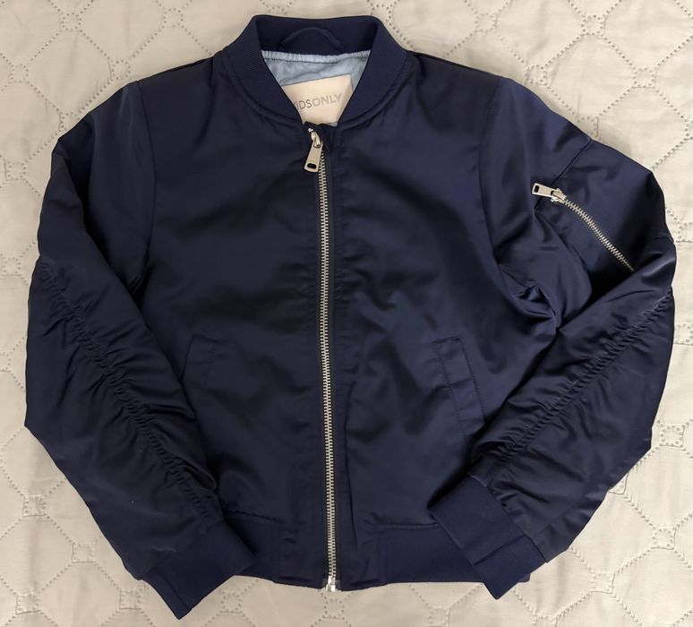 Яке, бомбър яке, дънки,3 сета дрехи Zara,Geоrge, Jack &Jones, Benetton и др.