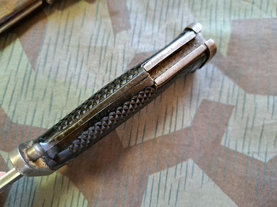 Baioneta pumnal militar post razboi