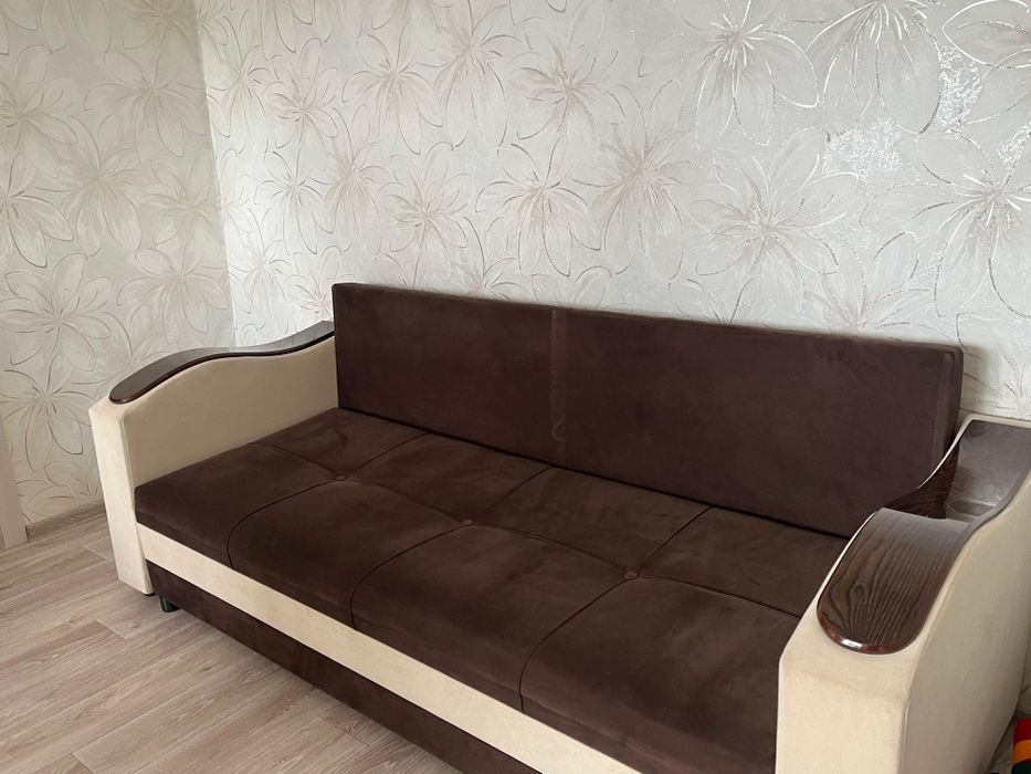 Продам диван б/у