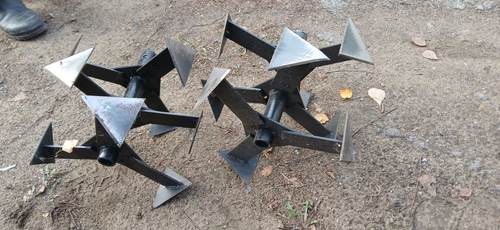 Продам гусинные лапки,25 см